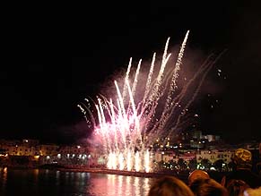 Vieste, Pizzomunno, Gargano - Splendida citt&agrave; sul Gargano, con numerosi alberghi, residence, hotel, villaggi, pensioni, agenzie e agriturismo a disposizione del Turismo.